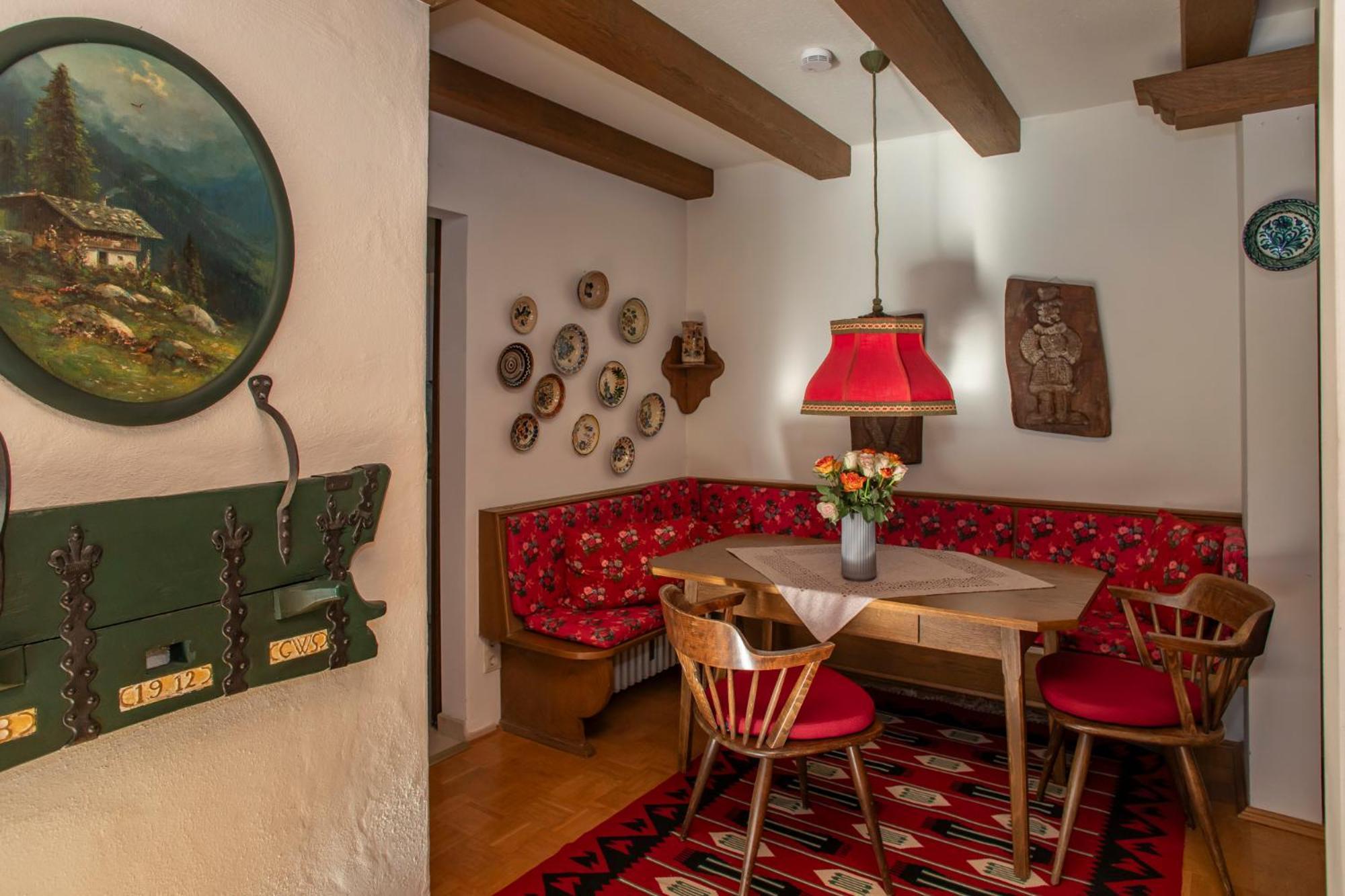 Ferienhaus Zauberberg - Magie Der Alpen - By Loewenherz Mittenwald Luaran gambar